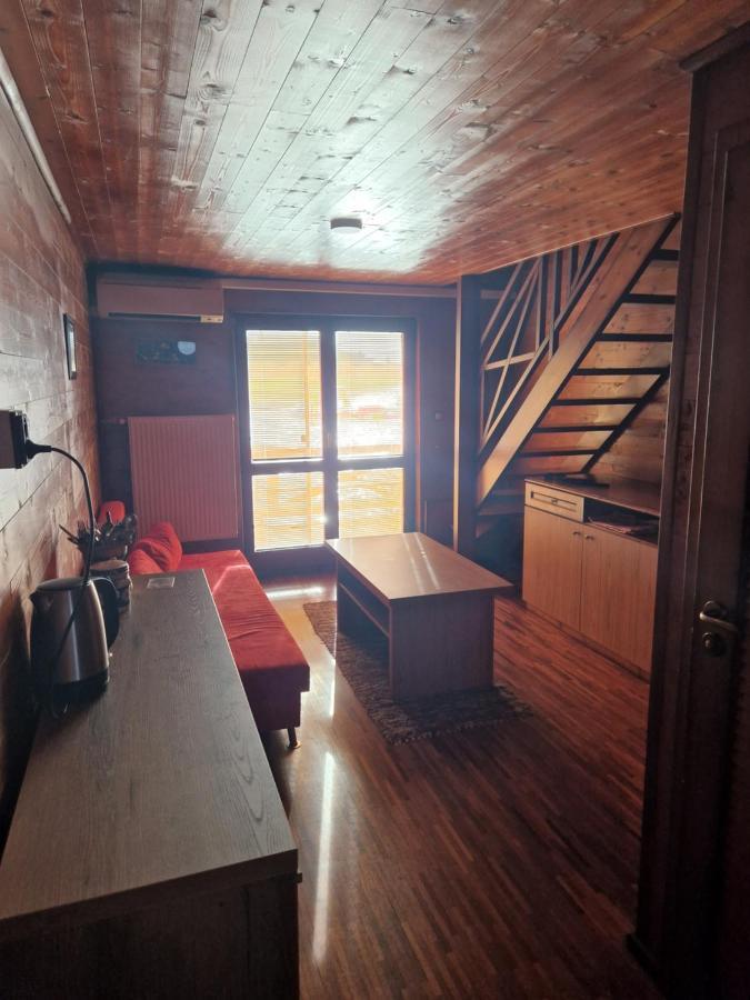 Bora Bora Na Slnecnych Jazerach Apartment Сенец Екстериор снимка